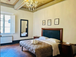 Domus An- Two Bedrooms Apartment -Antique and Historical Home Siena